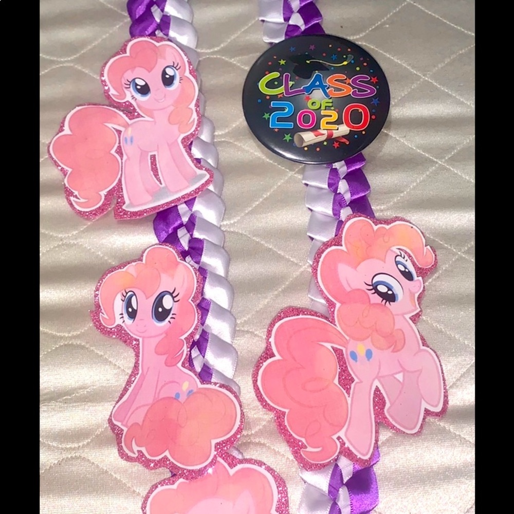 Graduation ๐ฉโ๐๐จโ๐ leis - Picture 8 of 15